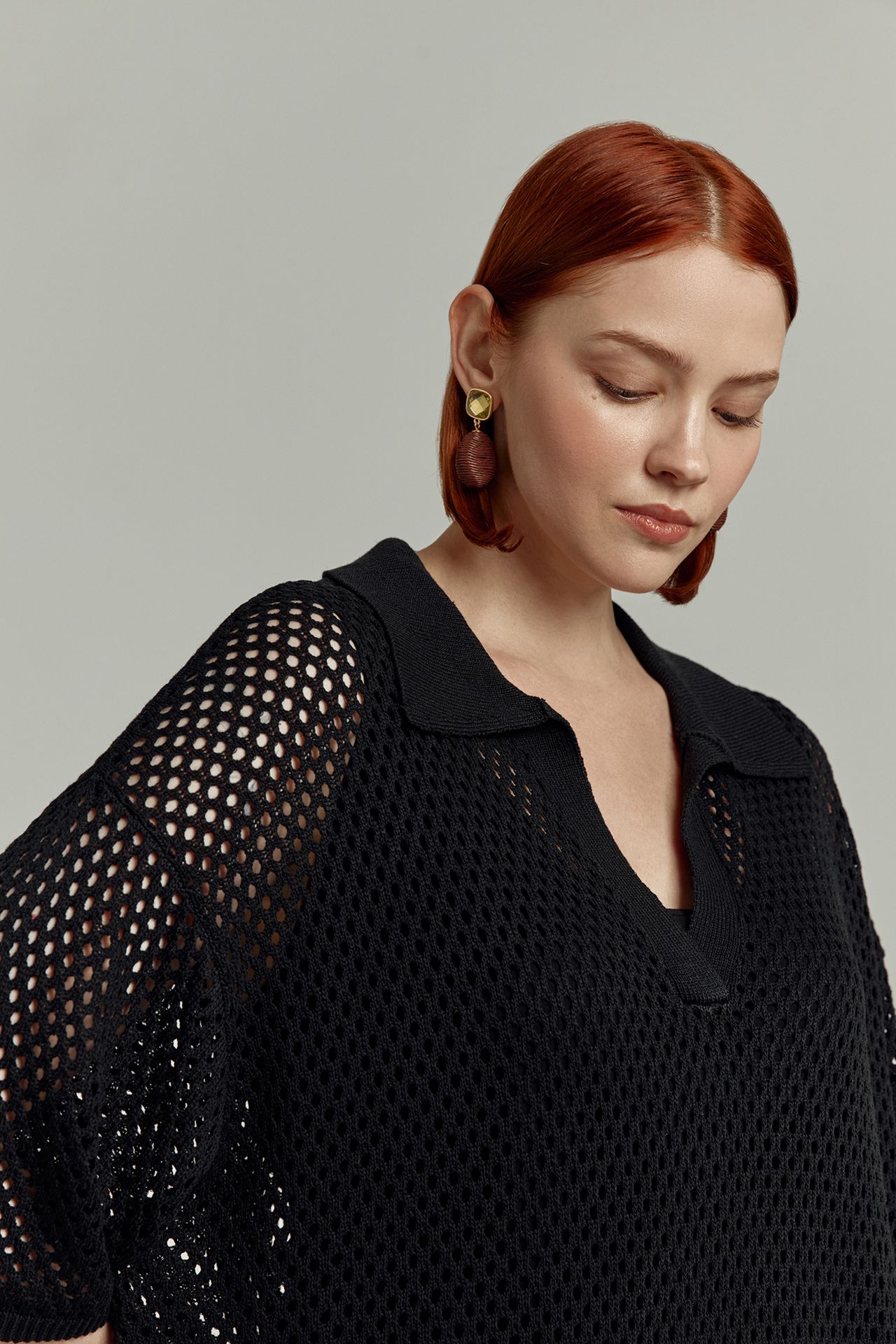 Платье вязаное в сетку