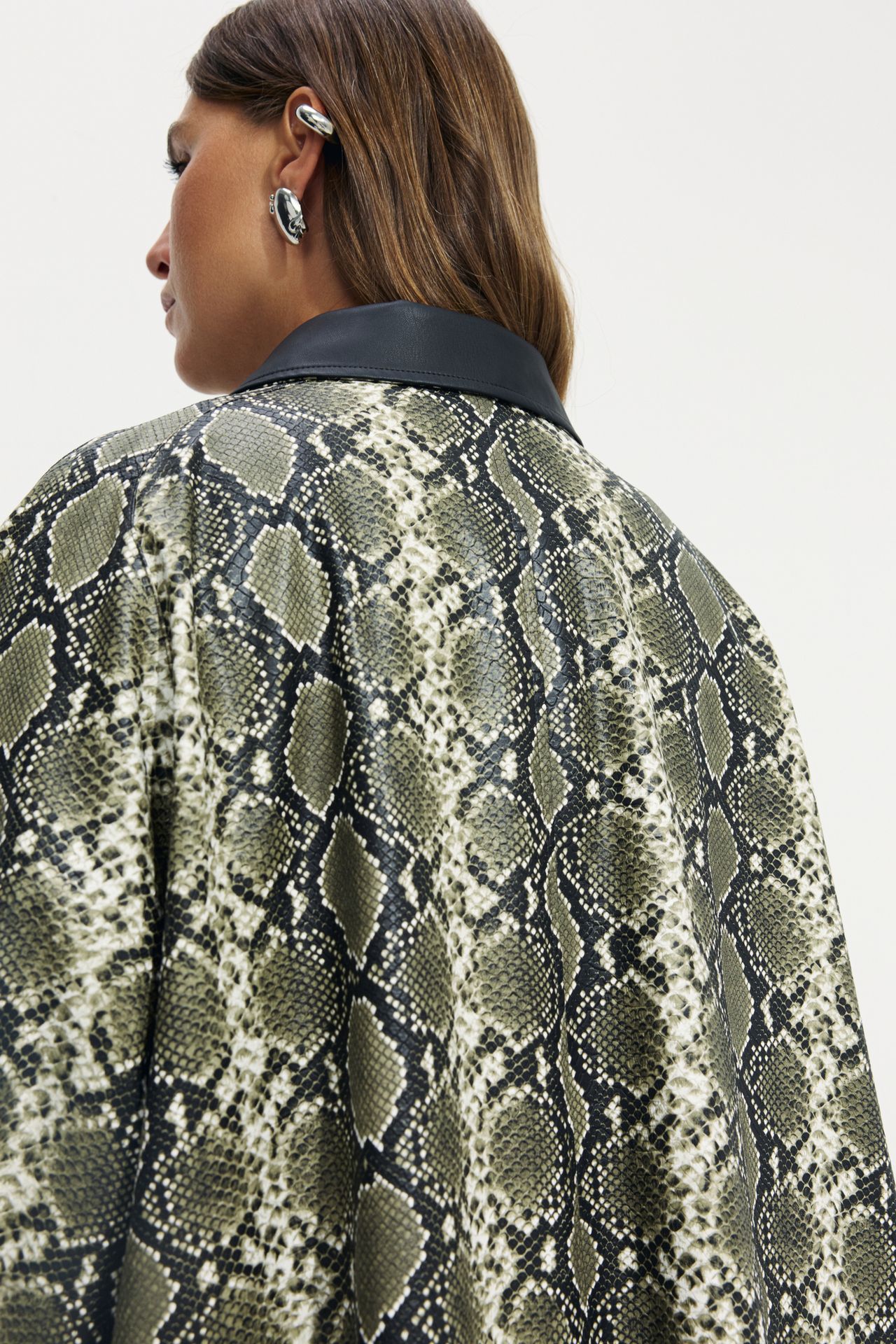 Плащ КИНСКИ