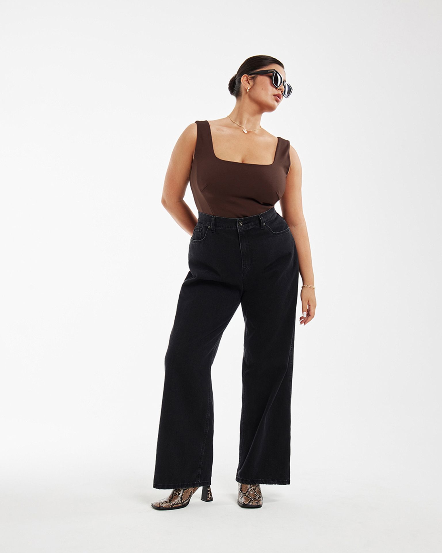 Джинсы широкие HARLOW