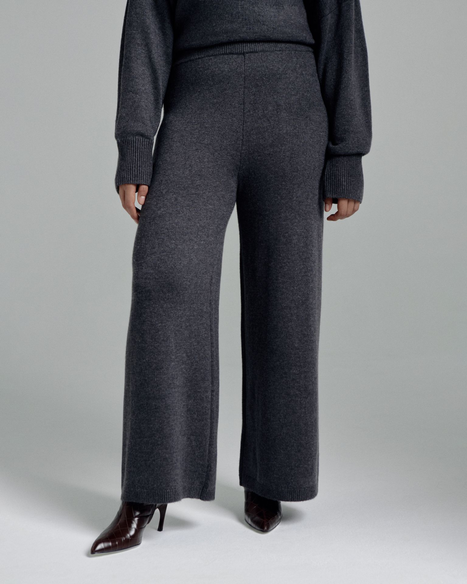 Брюки вязаные с шерстью