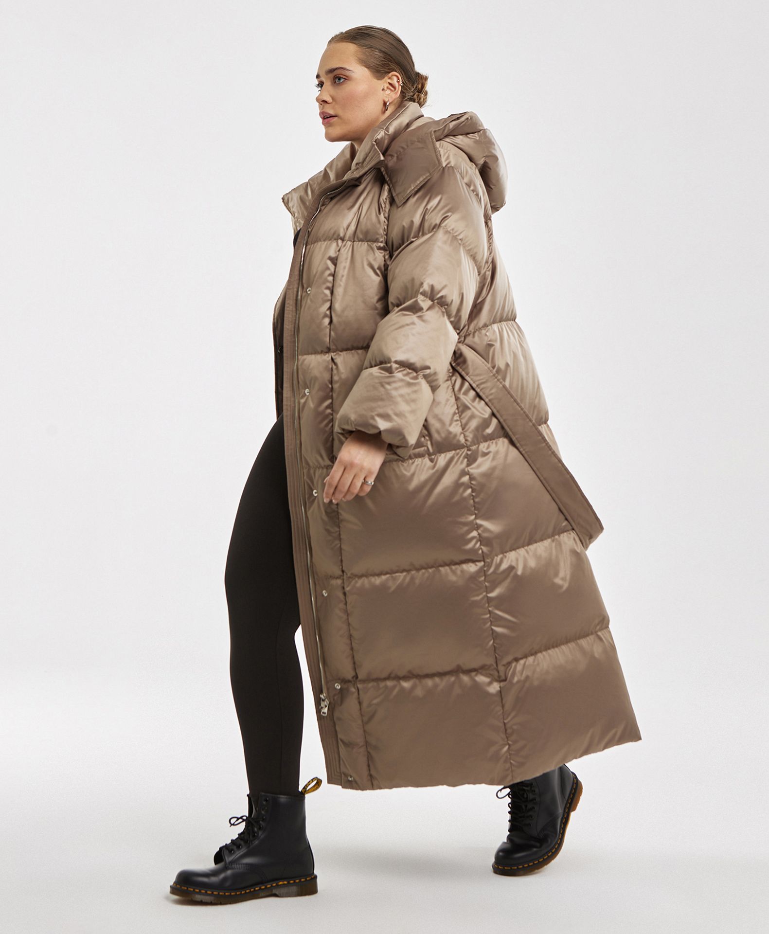 Пуховик длинный