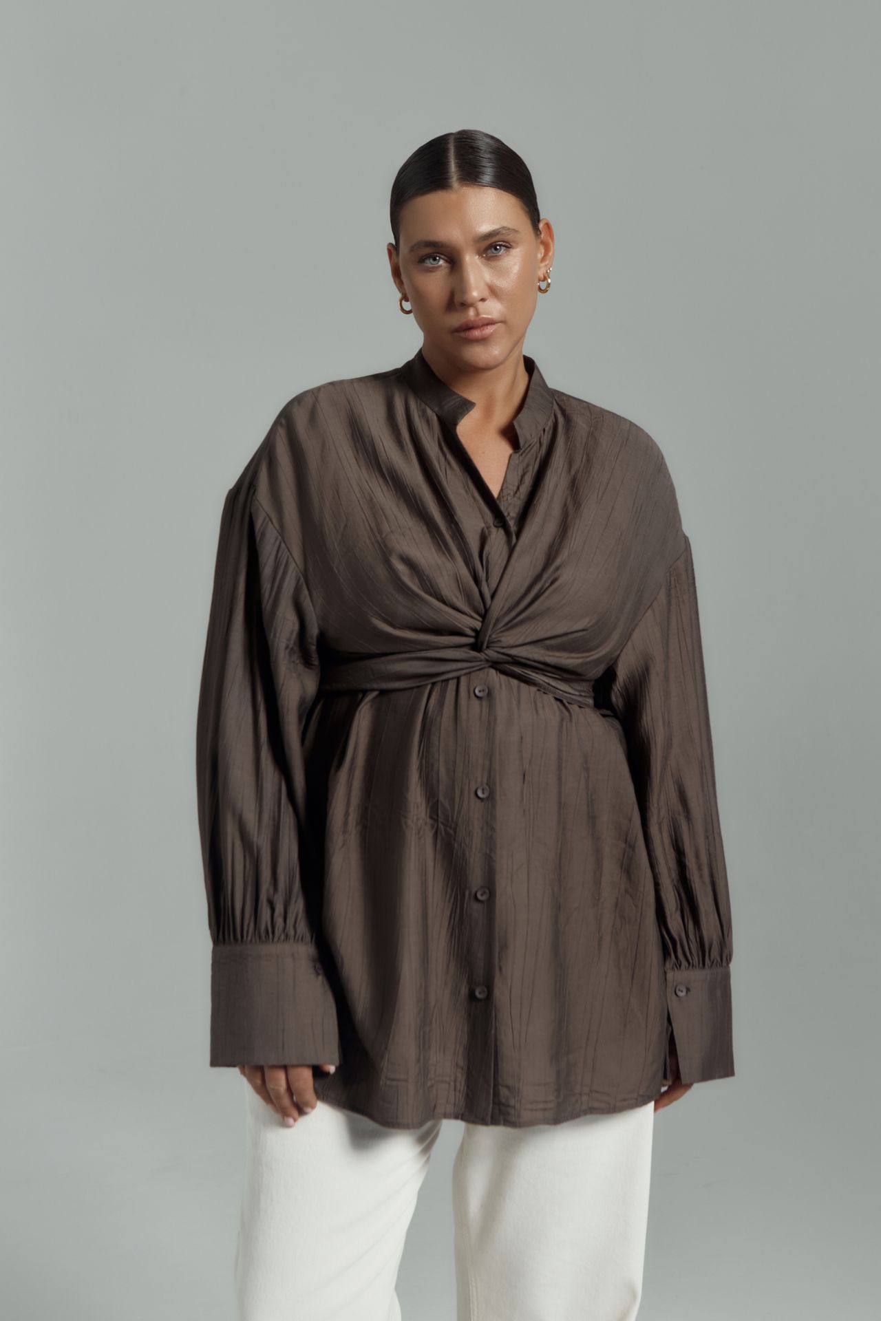 Блуза с перекрутом из фактурной ткани