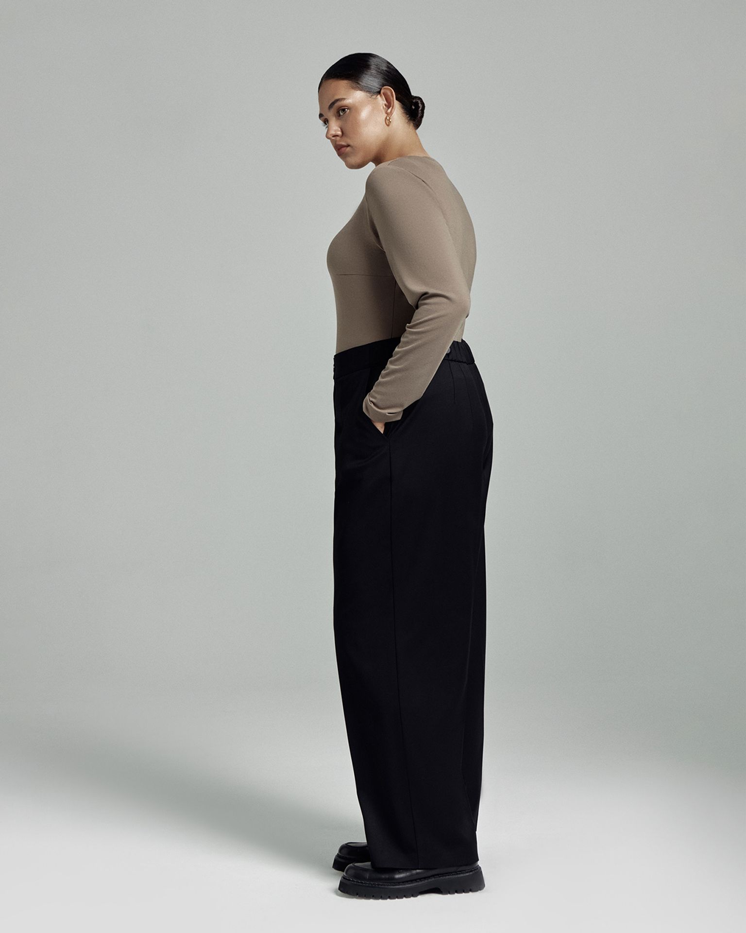 Брюки прямые на резинке