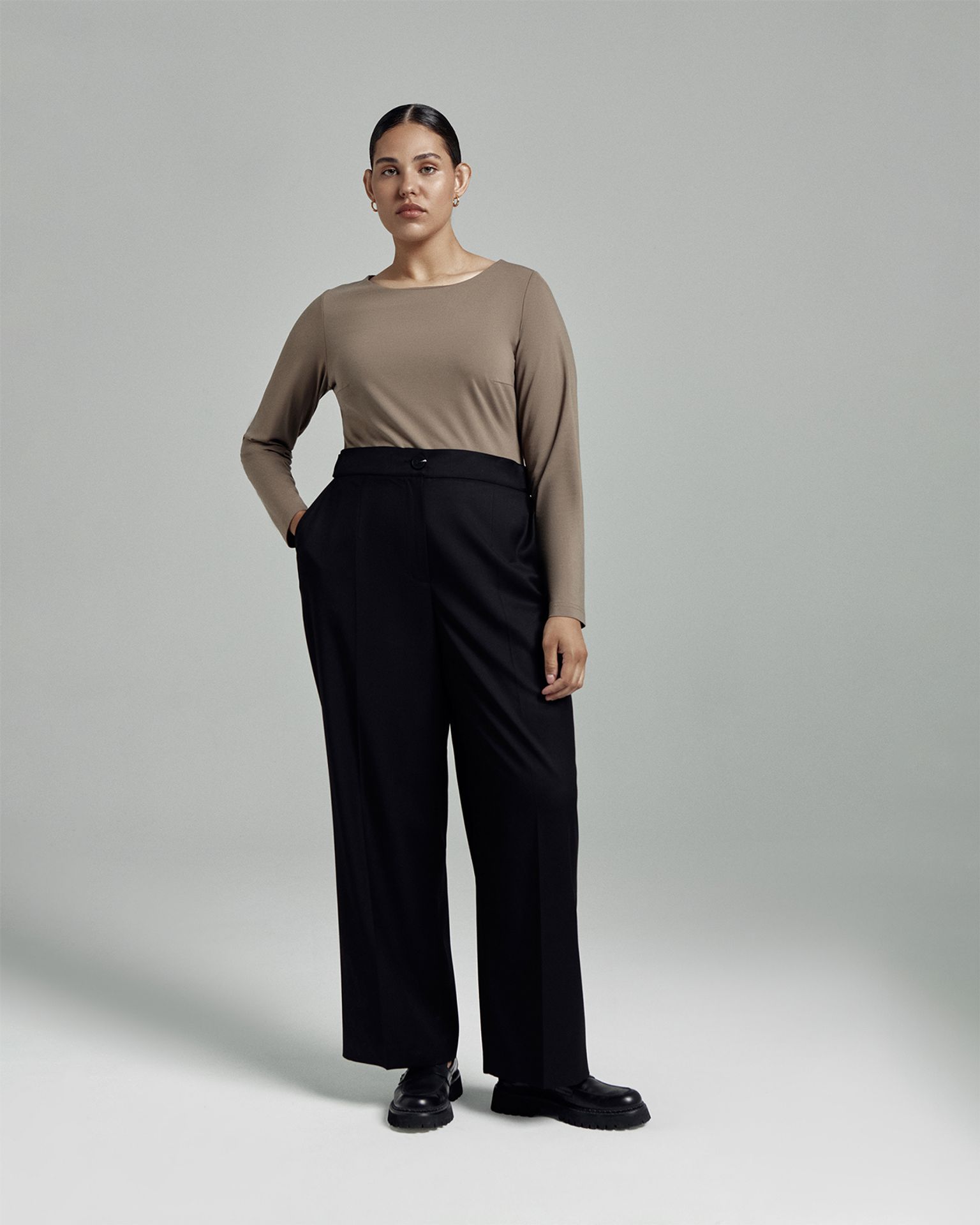 Брюки прямые на резинке