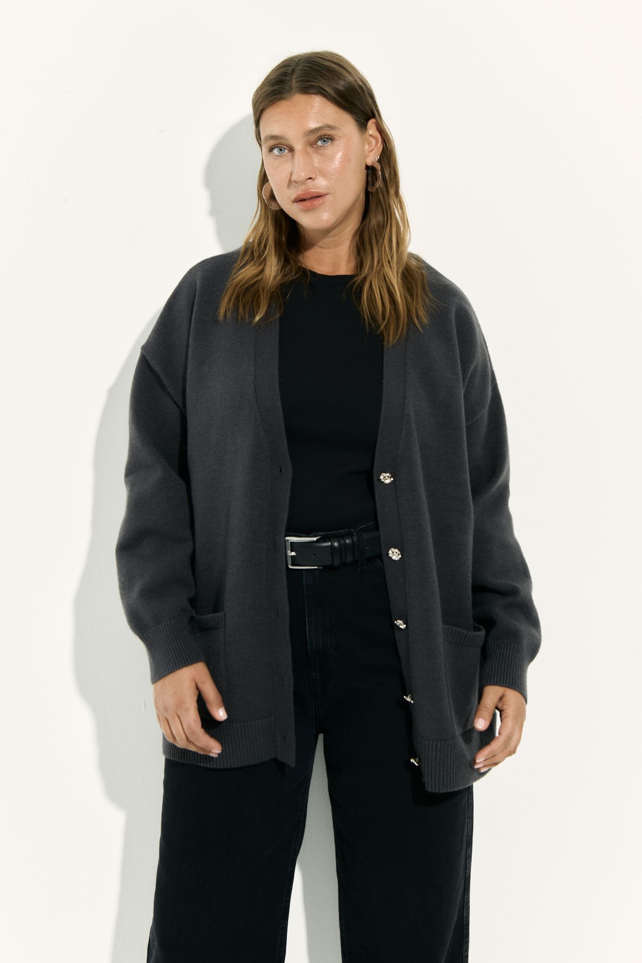 Кардиган с металлическими пуговицами