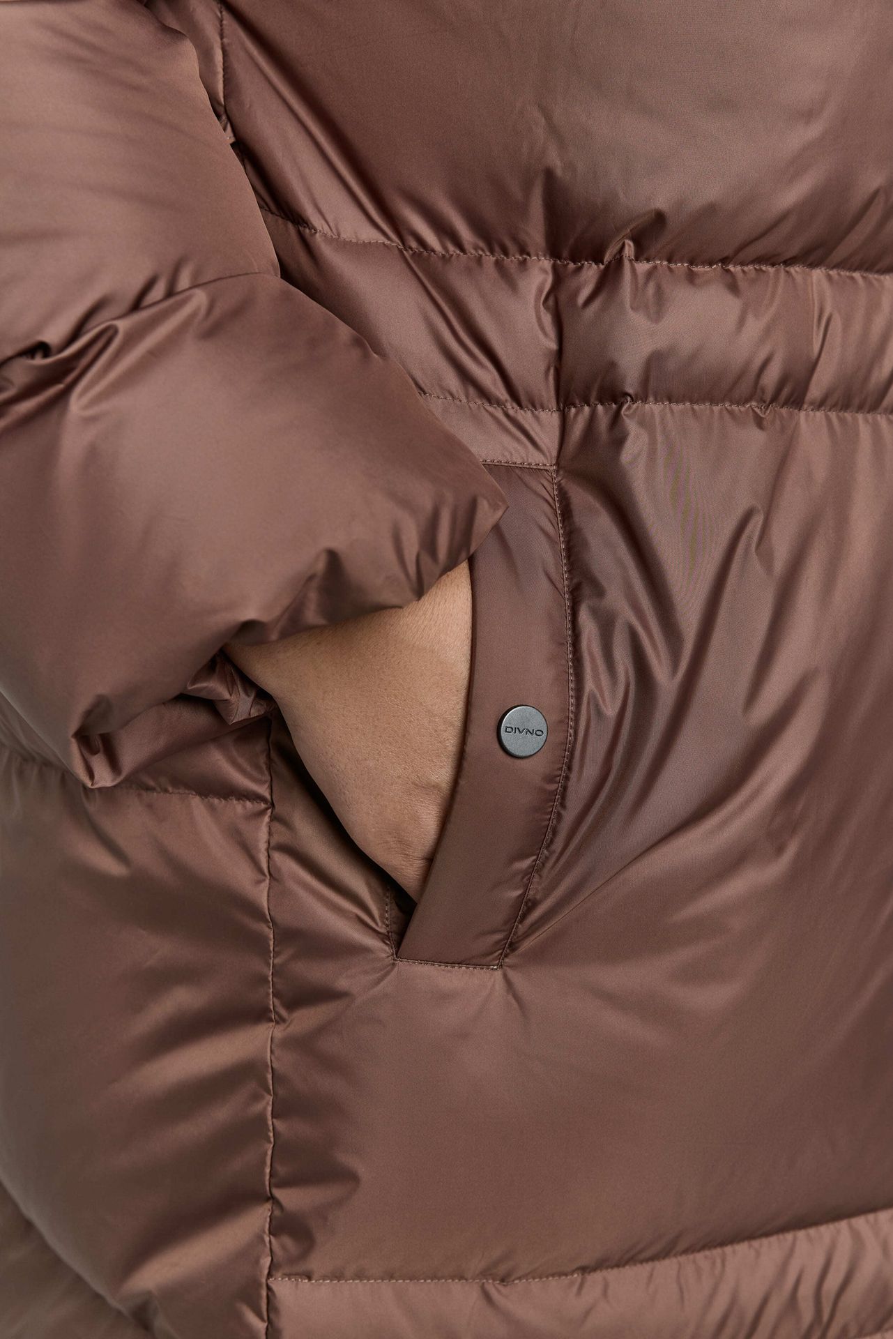 Пуховик длинный с премиальным наполнителем RENE