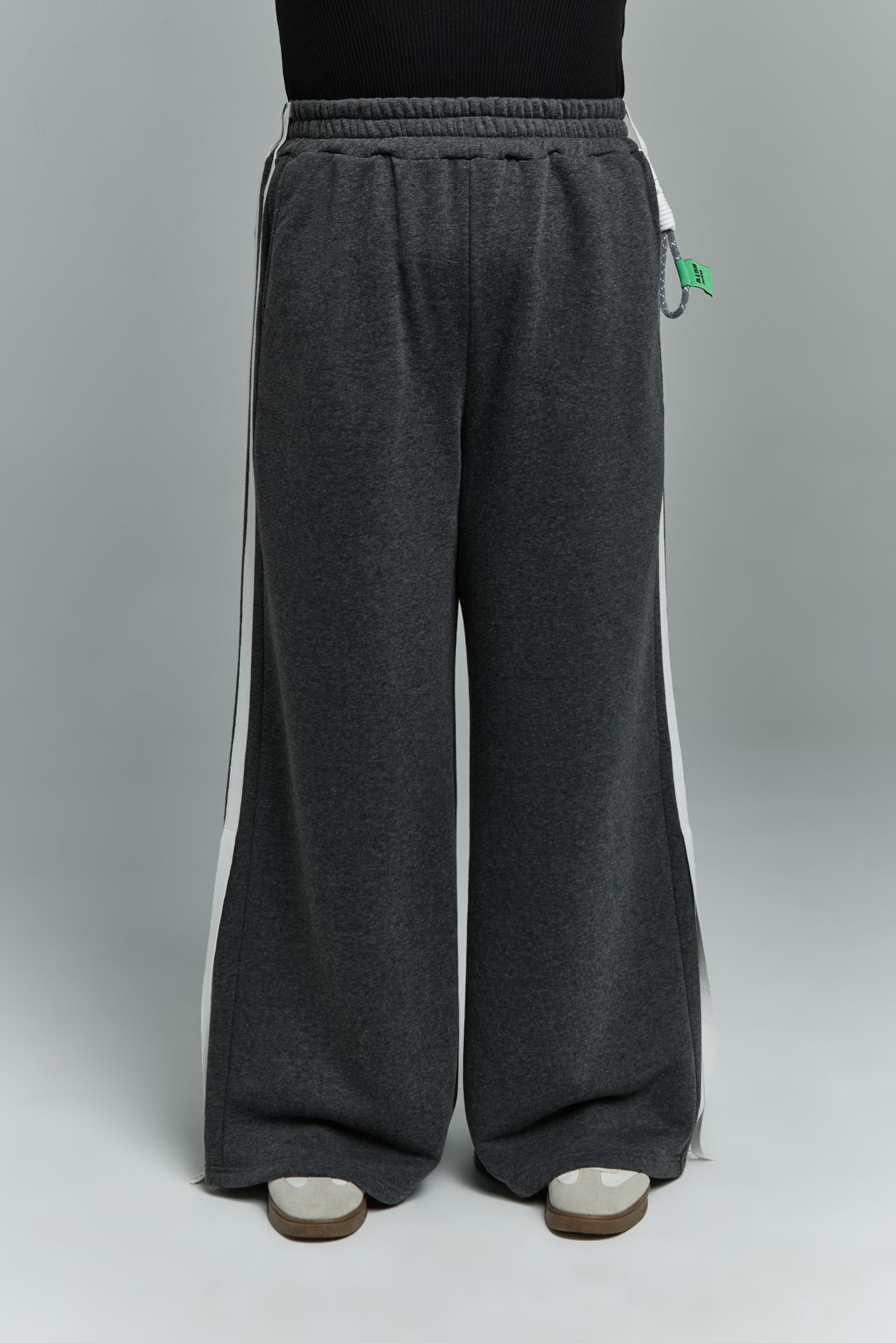 Брюки с лампасами DVNxNGTV