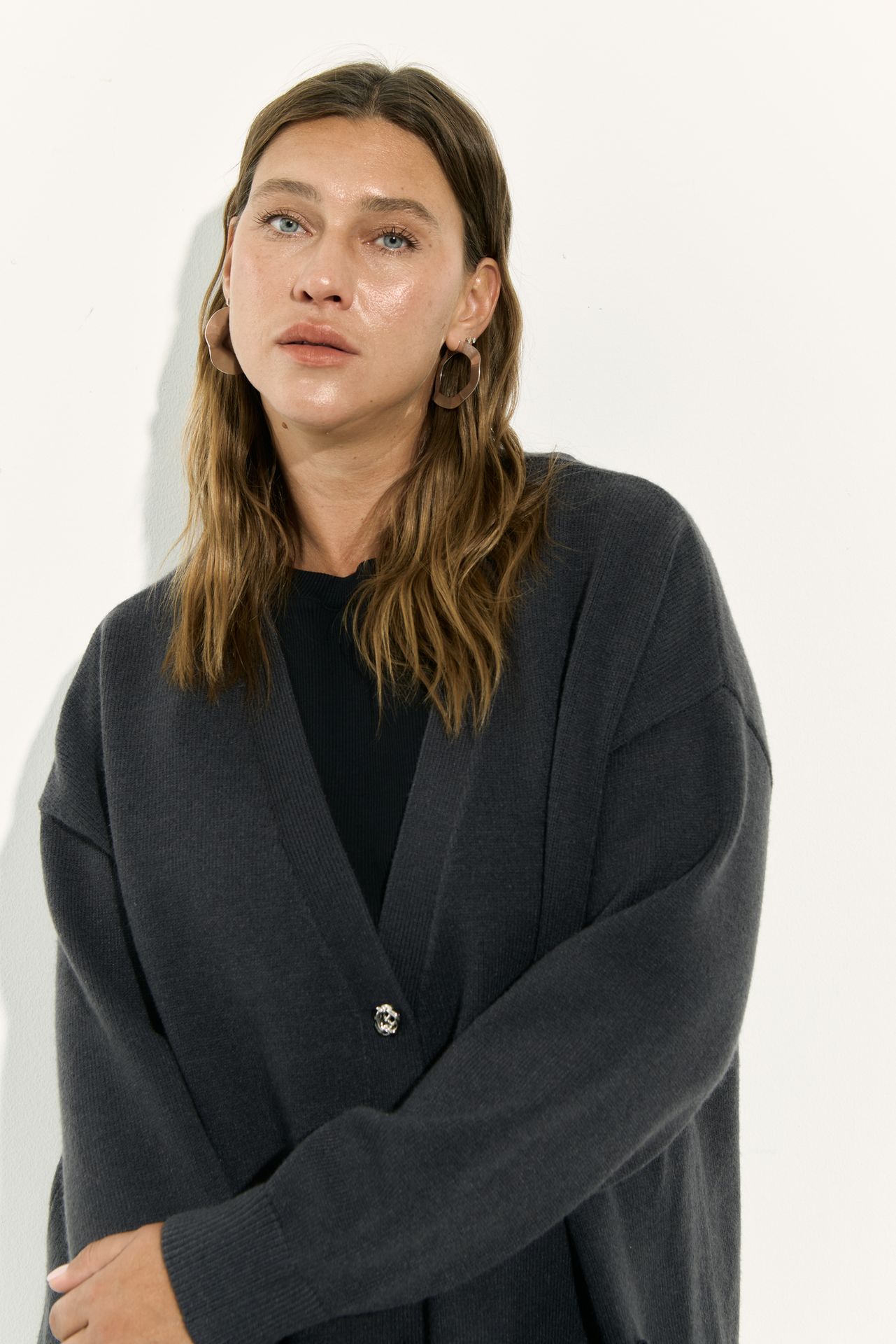 Кардиган с металлическими пуговицами