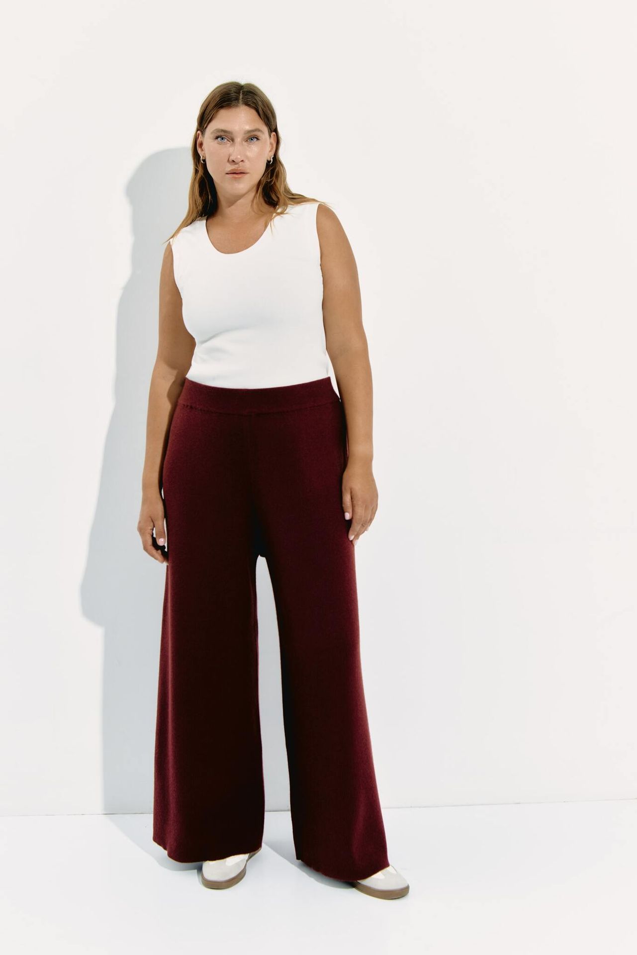 Брюки вязаные