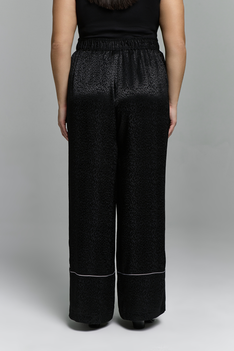 Брюки с кантом SECRET