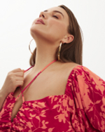 Платье со шнуровкой по спине