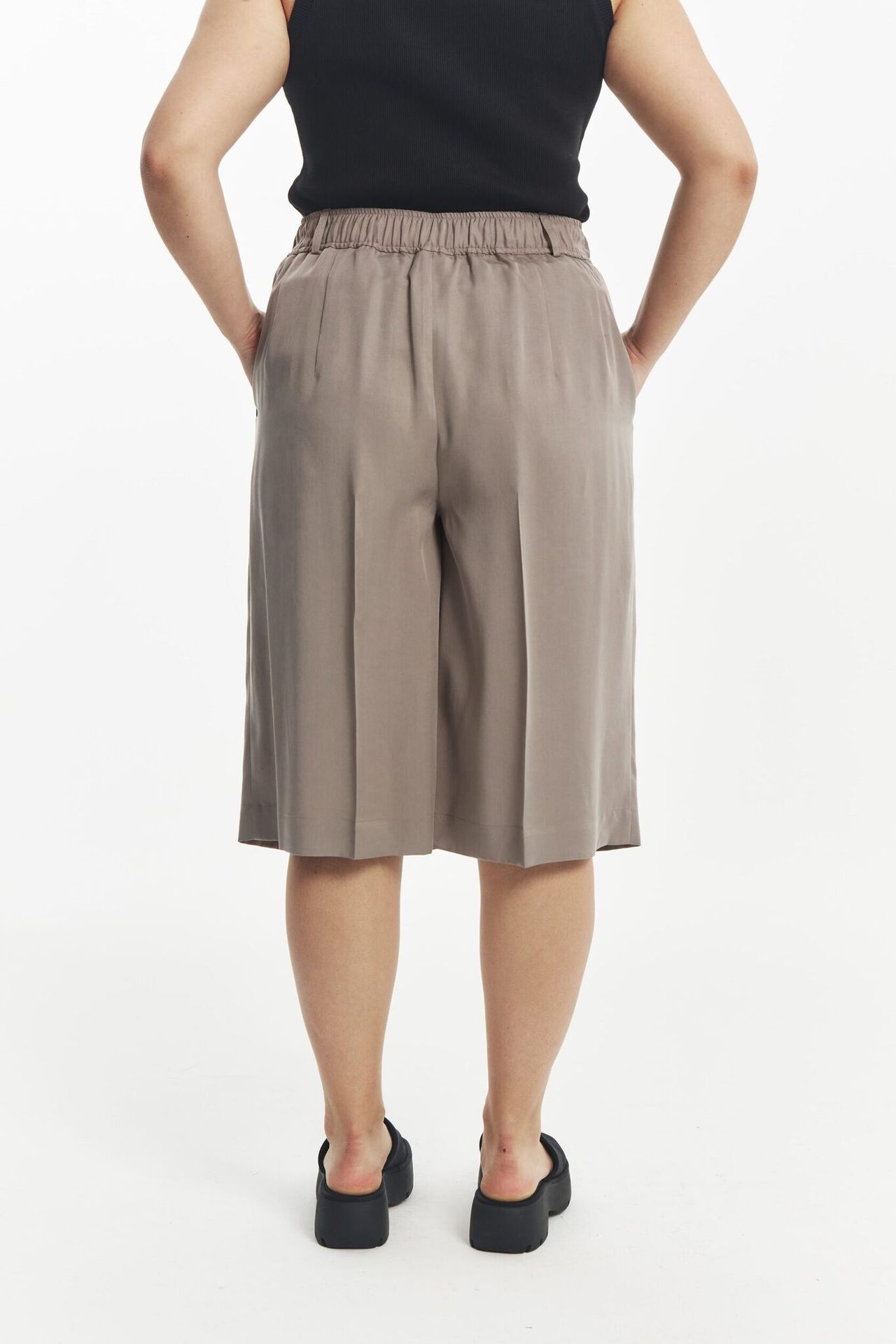 Шорты из купры