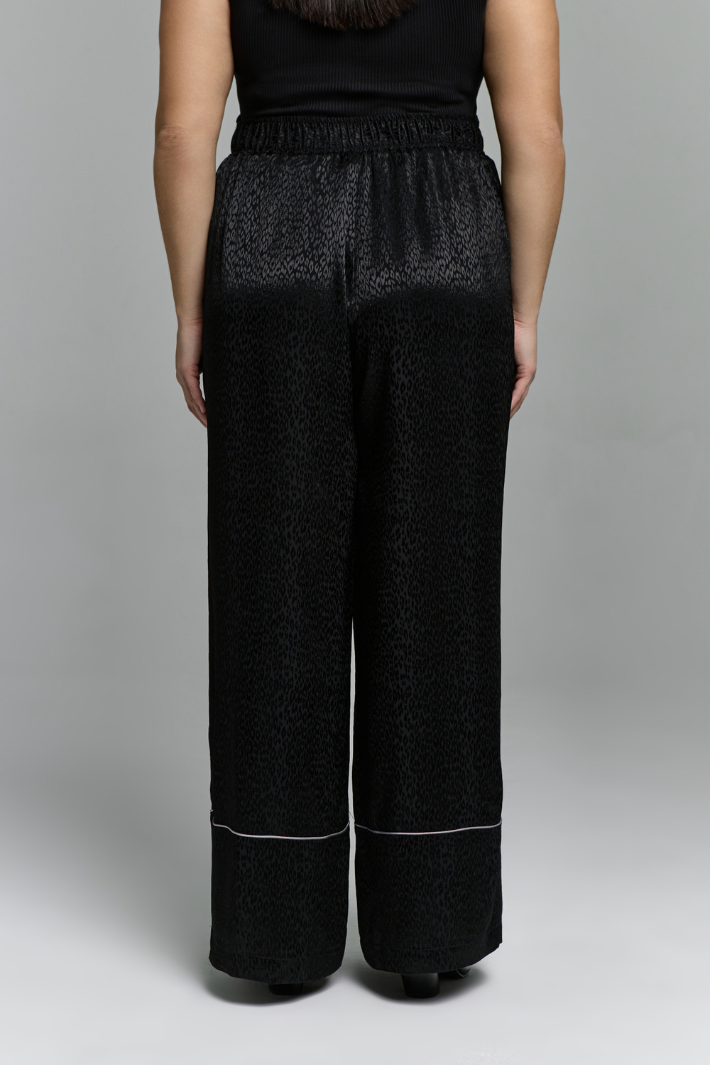 Брюки с кантом SECRET