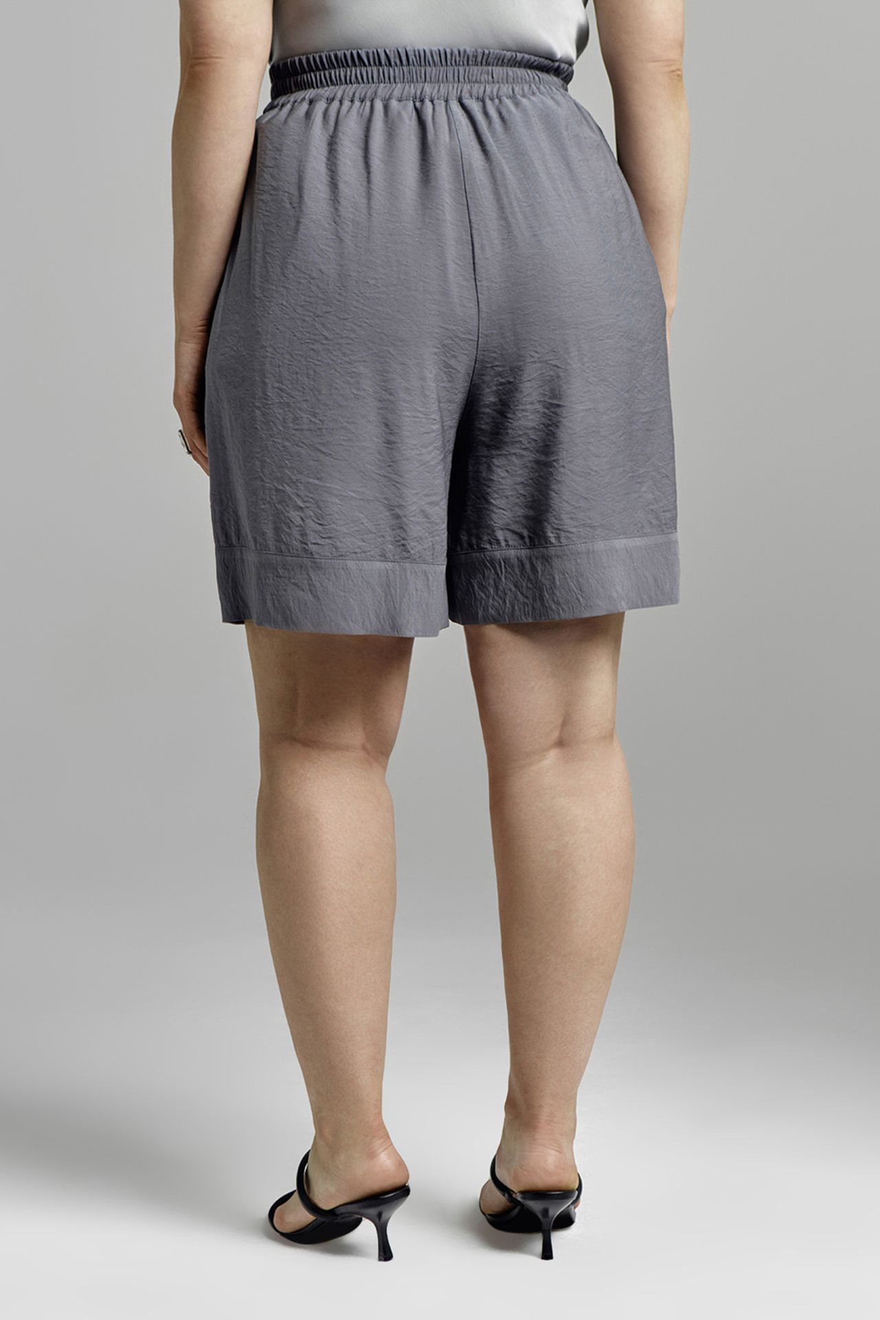 Шорты струящиеся