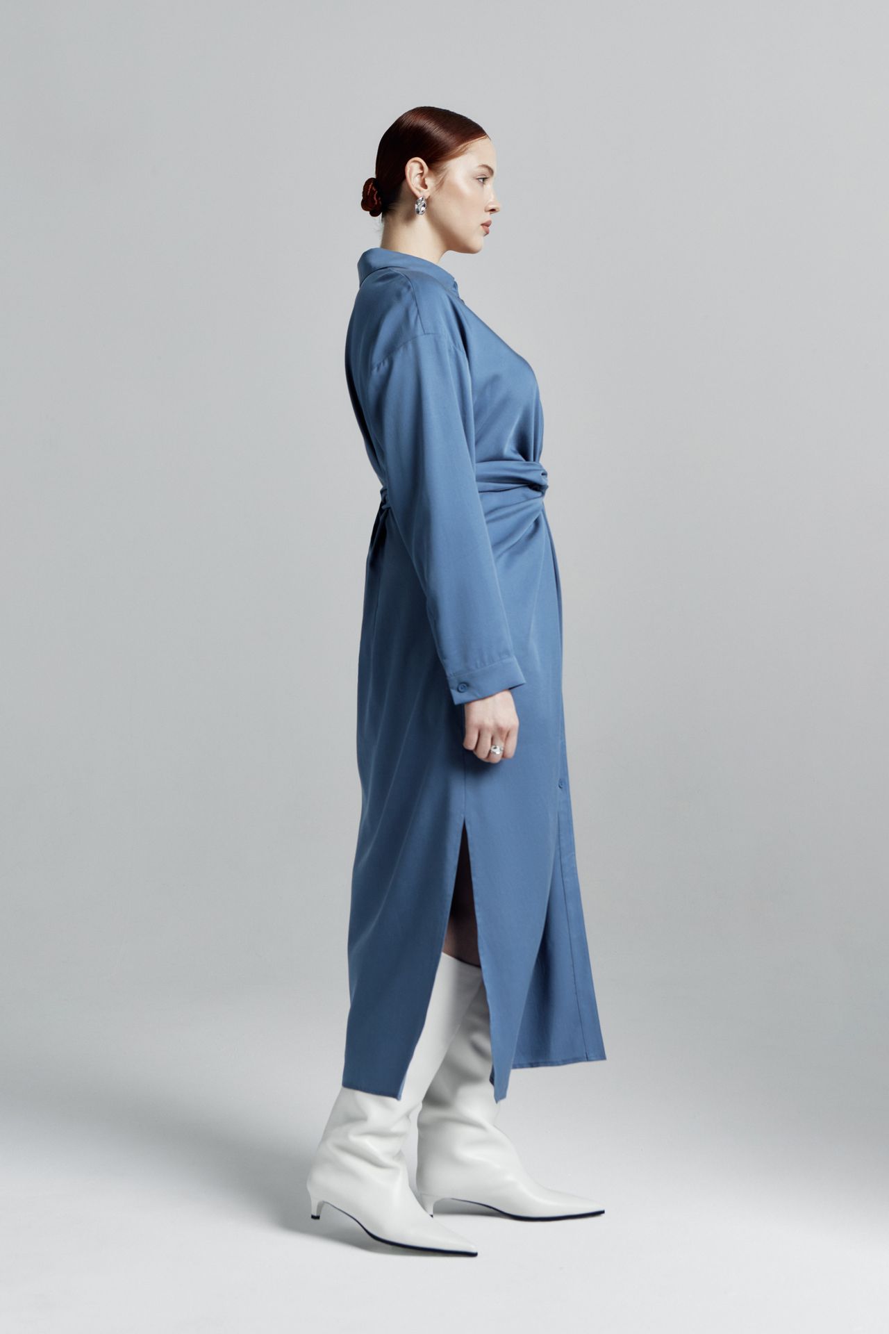 Платье-рубашка с драпирующимся поясом