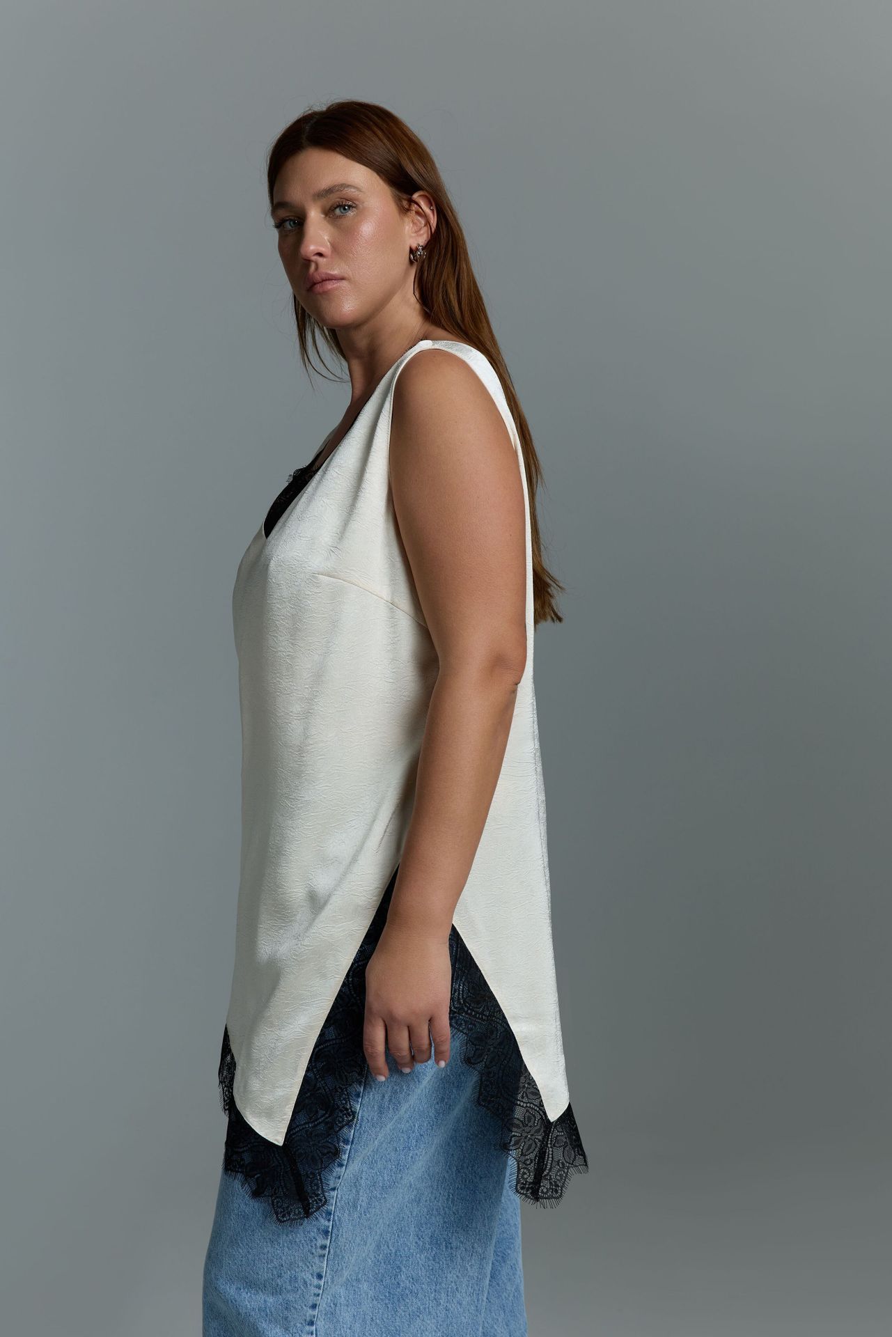 Топ с кружевом CHIC