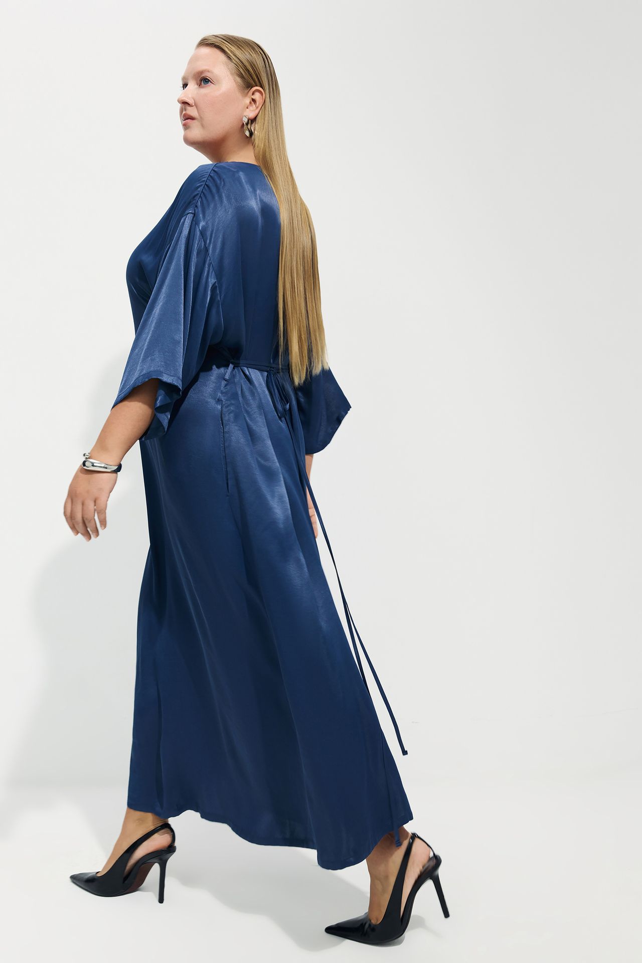 Платье струящееся