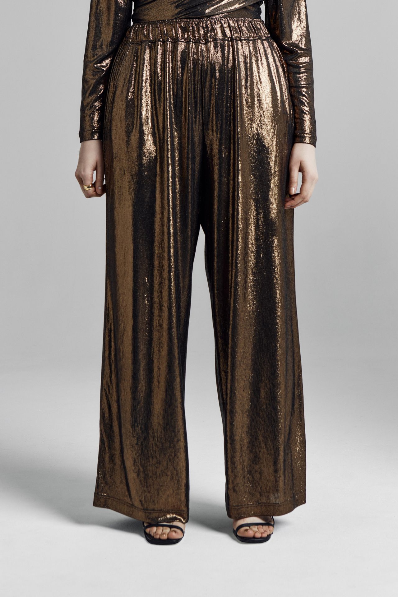 Брюки струящиеся из трикотажа