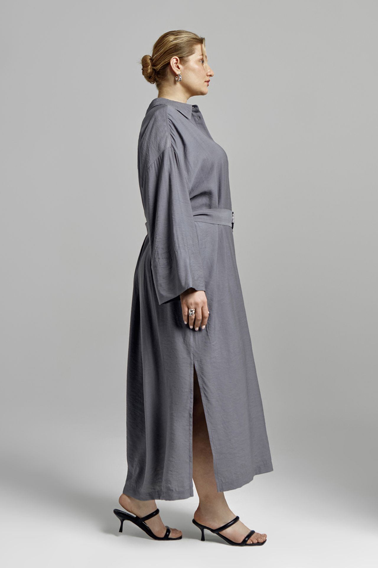 Платье-рубашка струящаяся