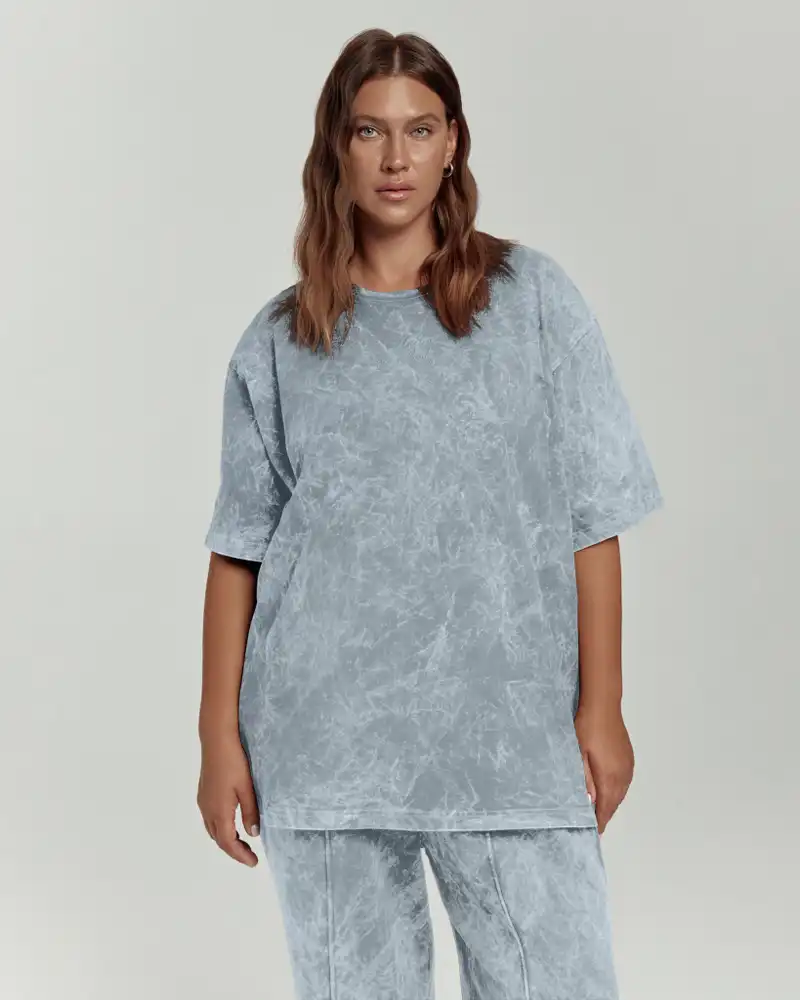 Футболка оверсайз с эффектом потертости