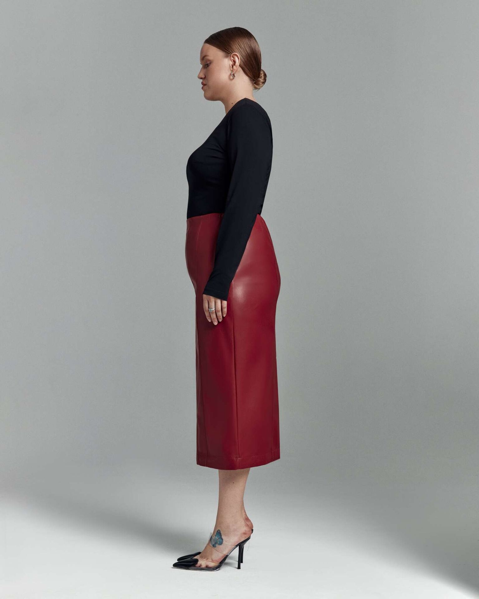 Юбка из экокожи