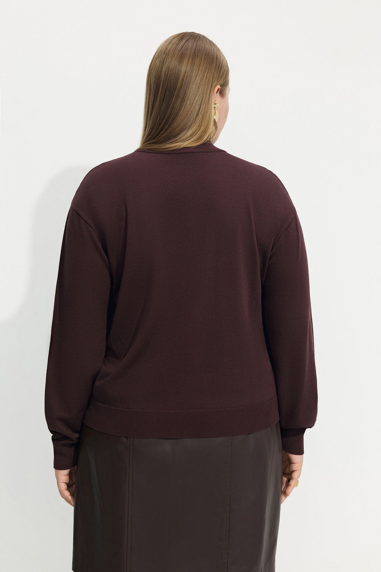 Джемпер с пуговицами