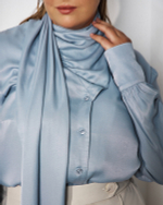 Блуза с шарфом