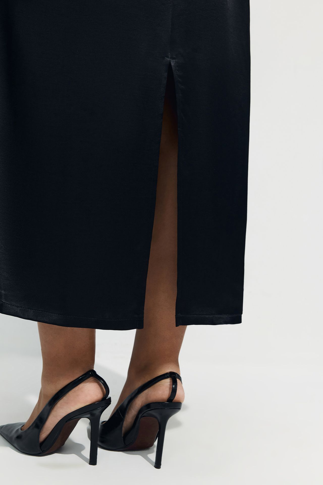 Платье струящееся