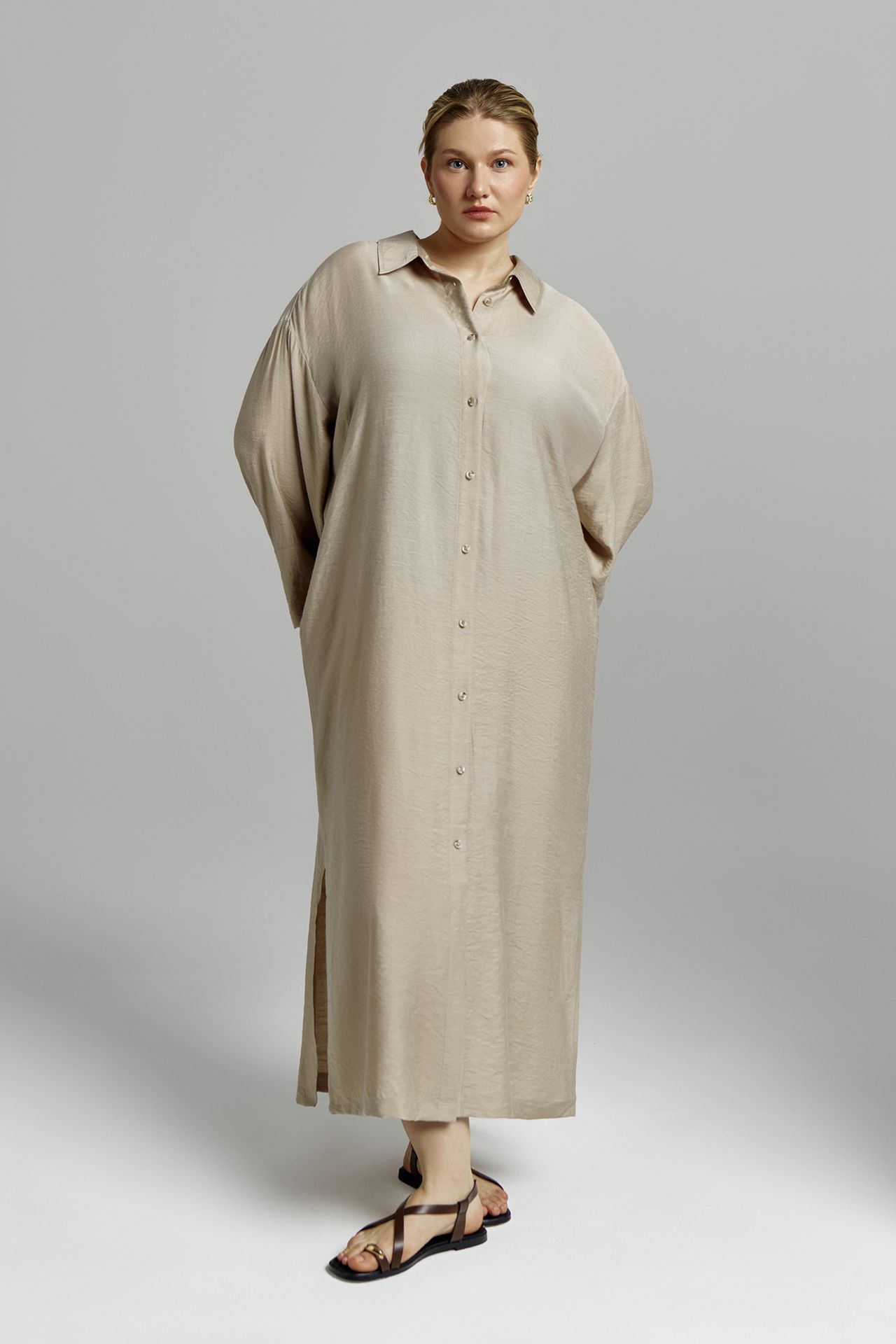 Платье-рубашка струящаяся