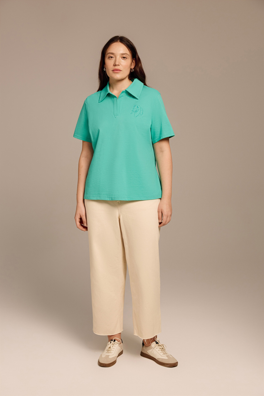 Поло с вышивкой