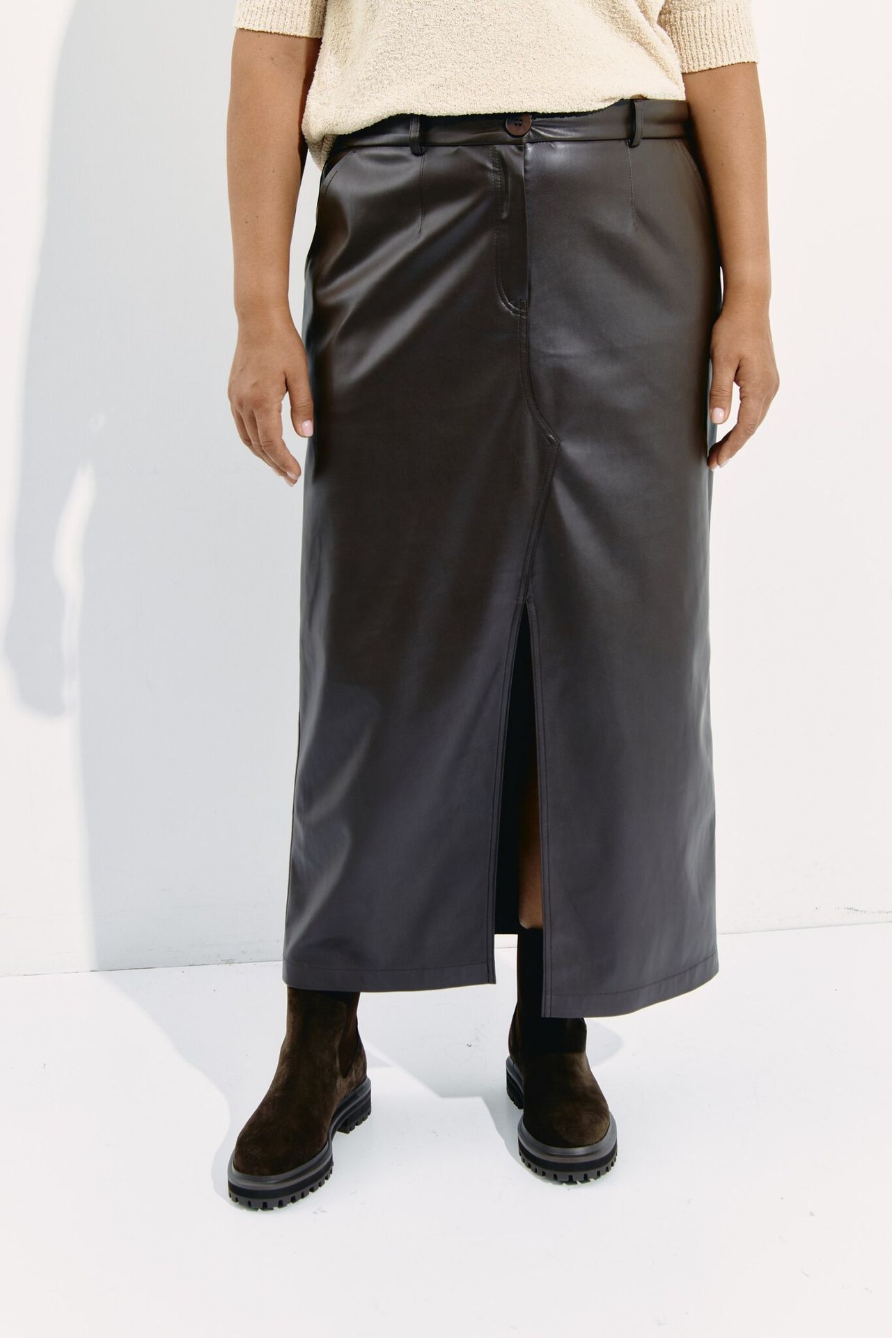 Юбка-миди из экокожи BEY