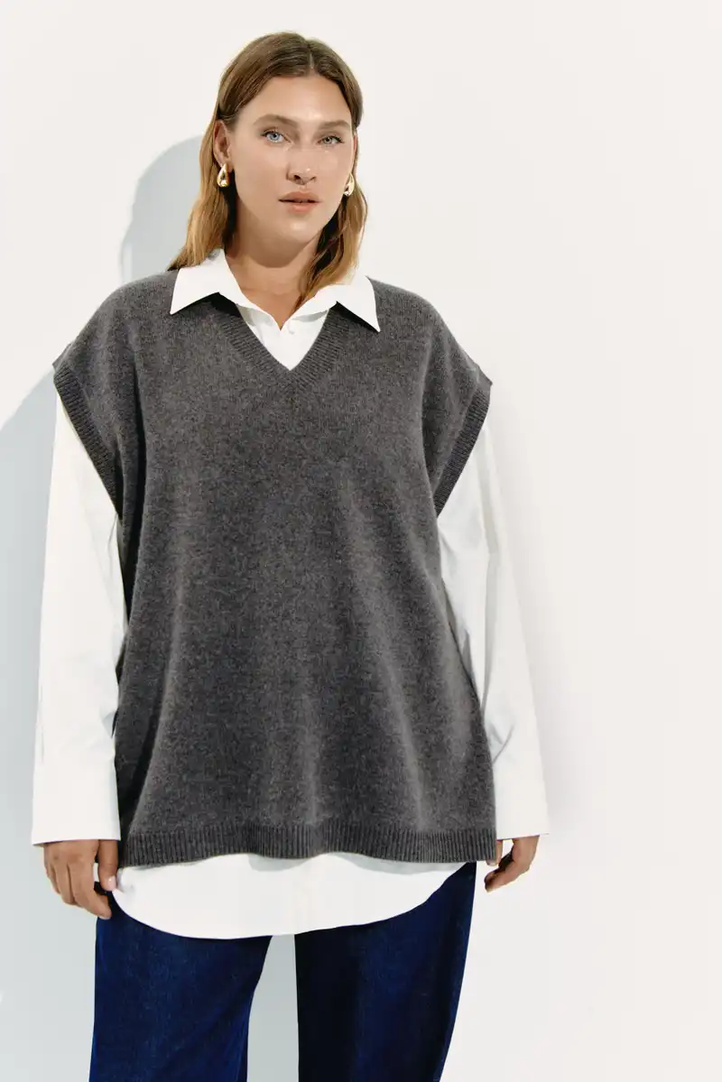 Жилет из шерсти