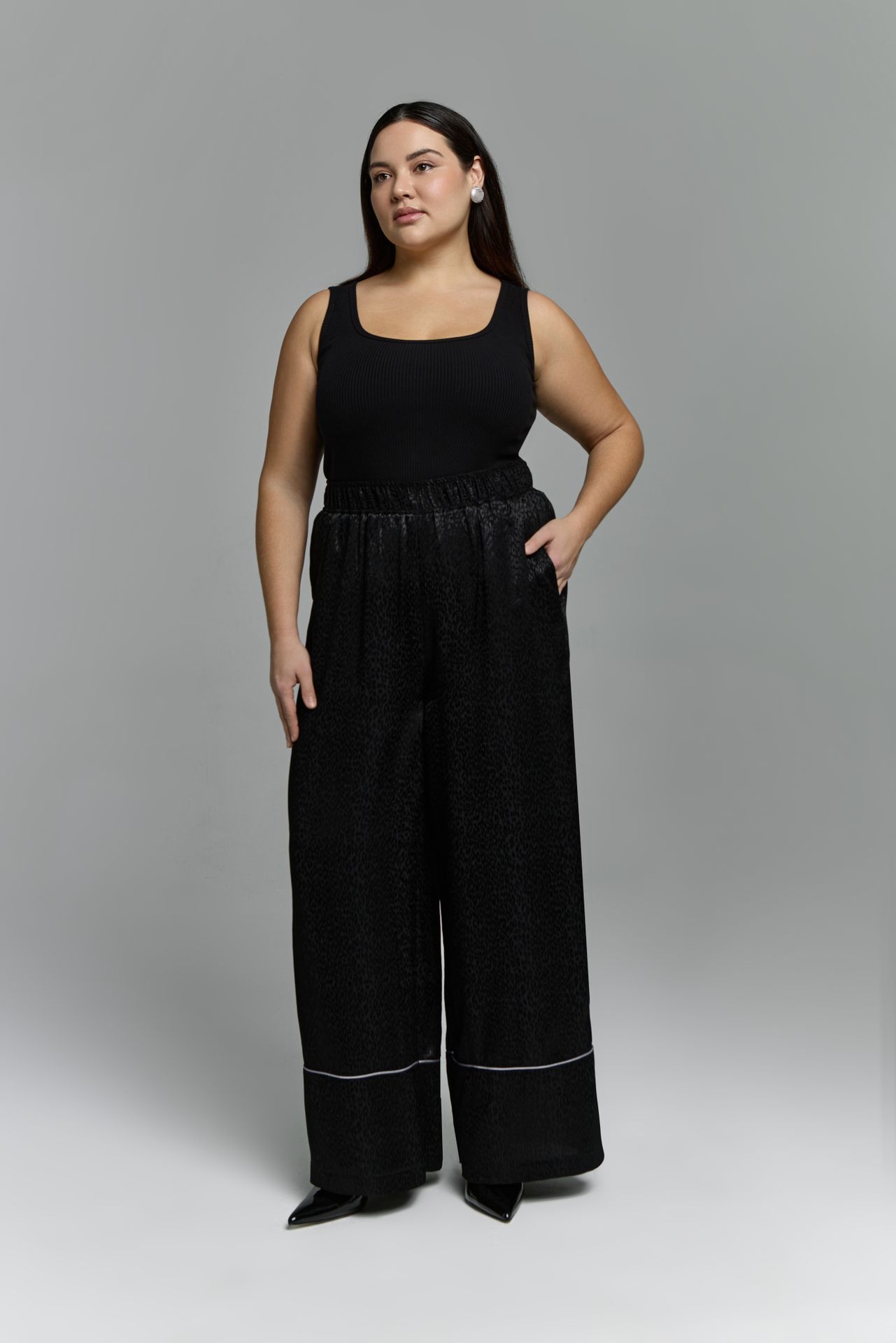 Брюки с кантом SECRET