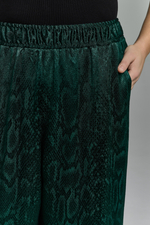 Брюки с кантом SECRET