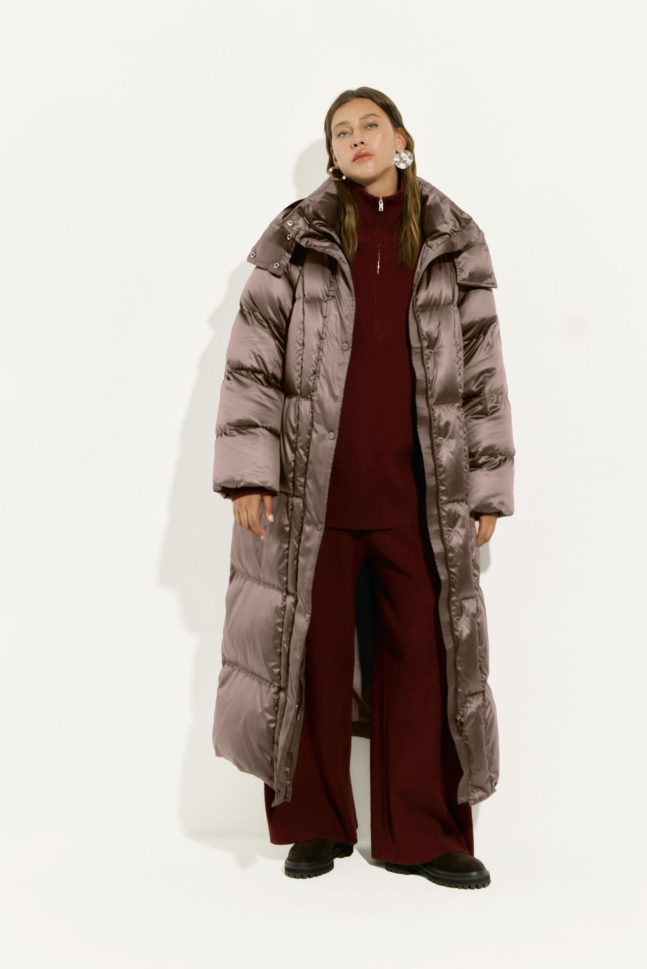 Пуховик длинный с премиальным наполнителем RENE