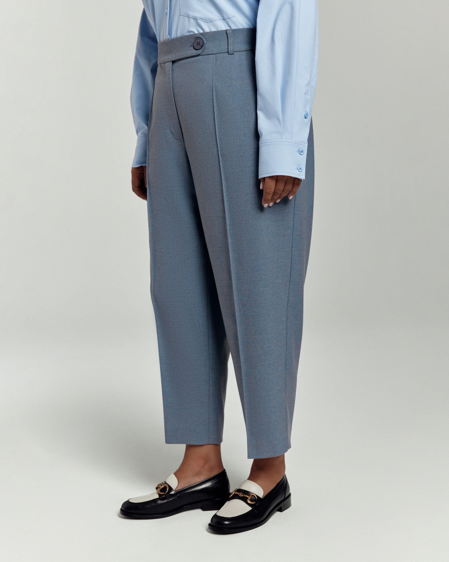 Брюки-бананы