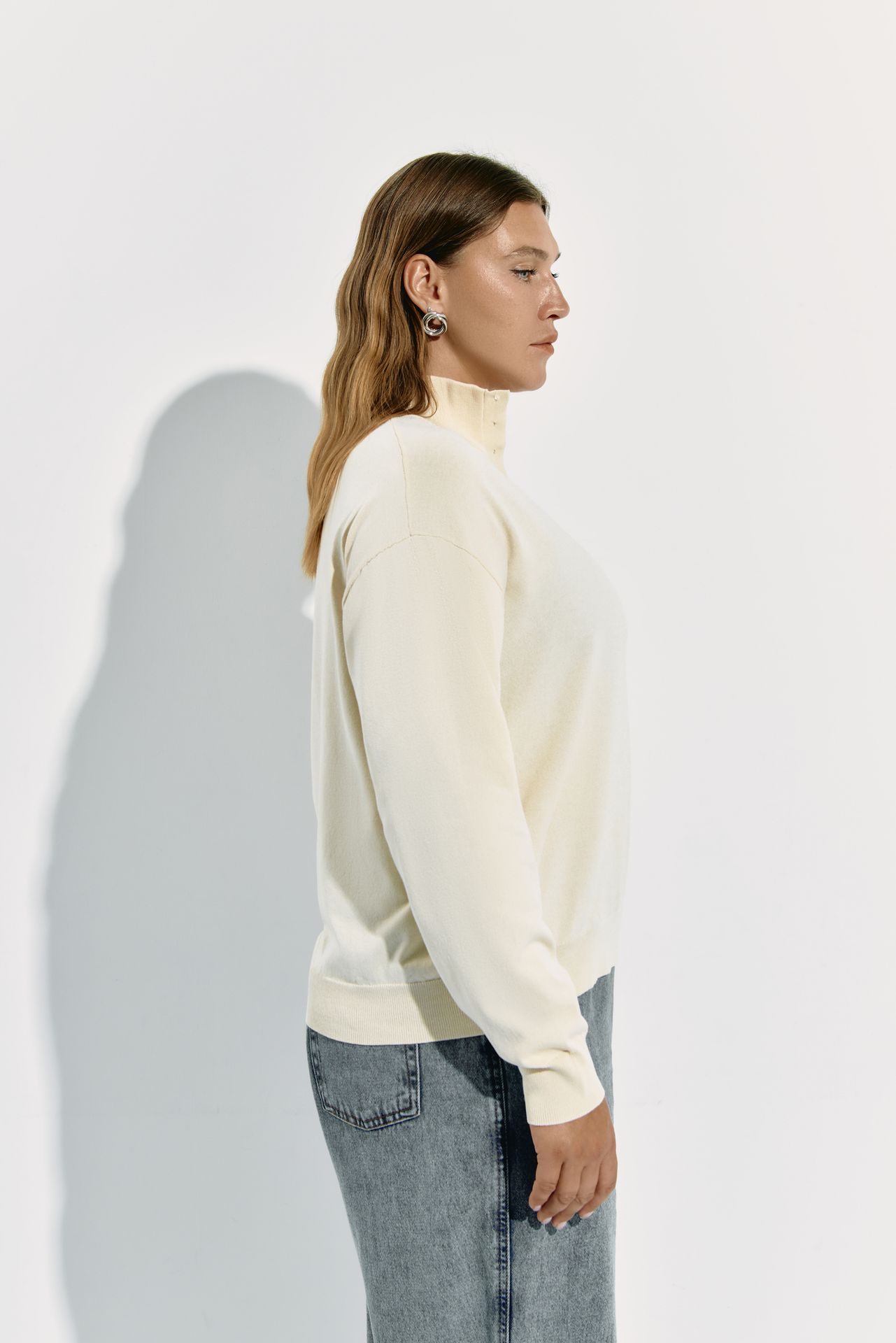 Джемпер с пуговицами