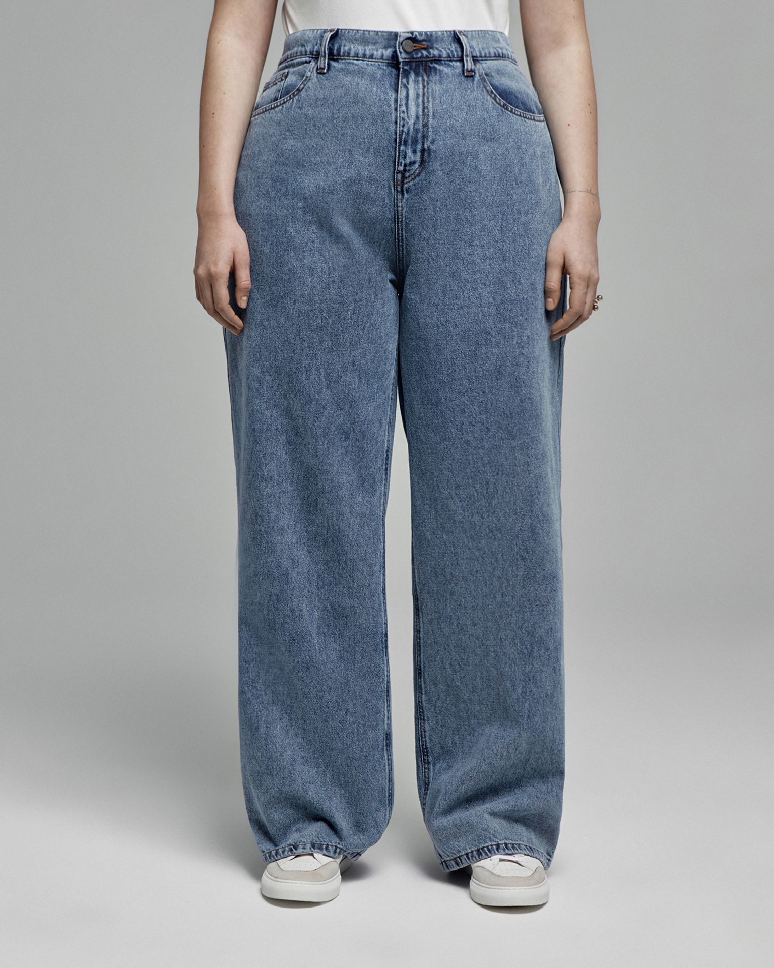 Джинсы широкие HARLOW