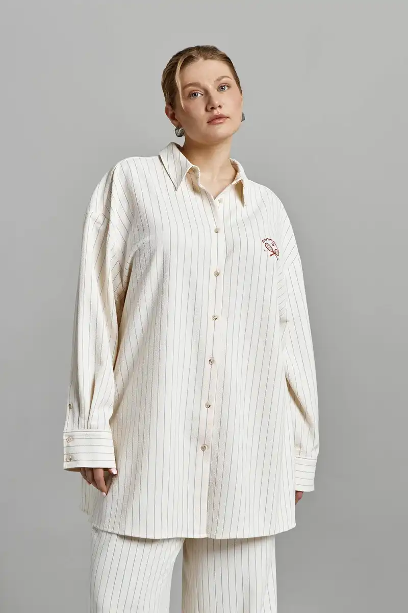 Рубашка с вышивкой