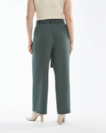 Брюки с защипами