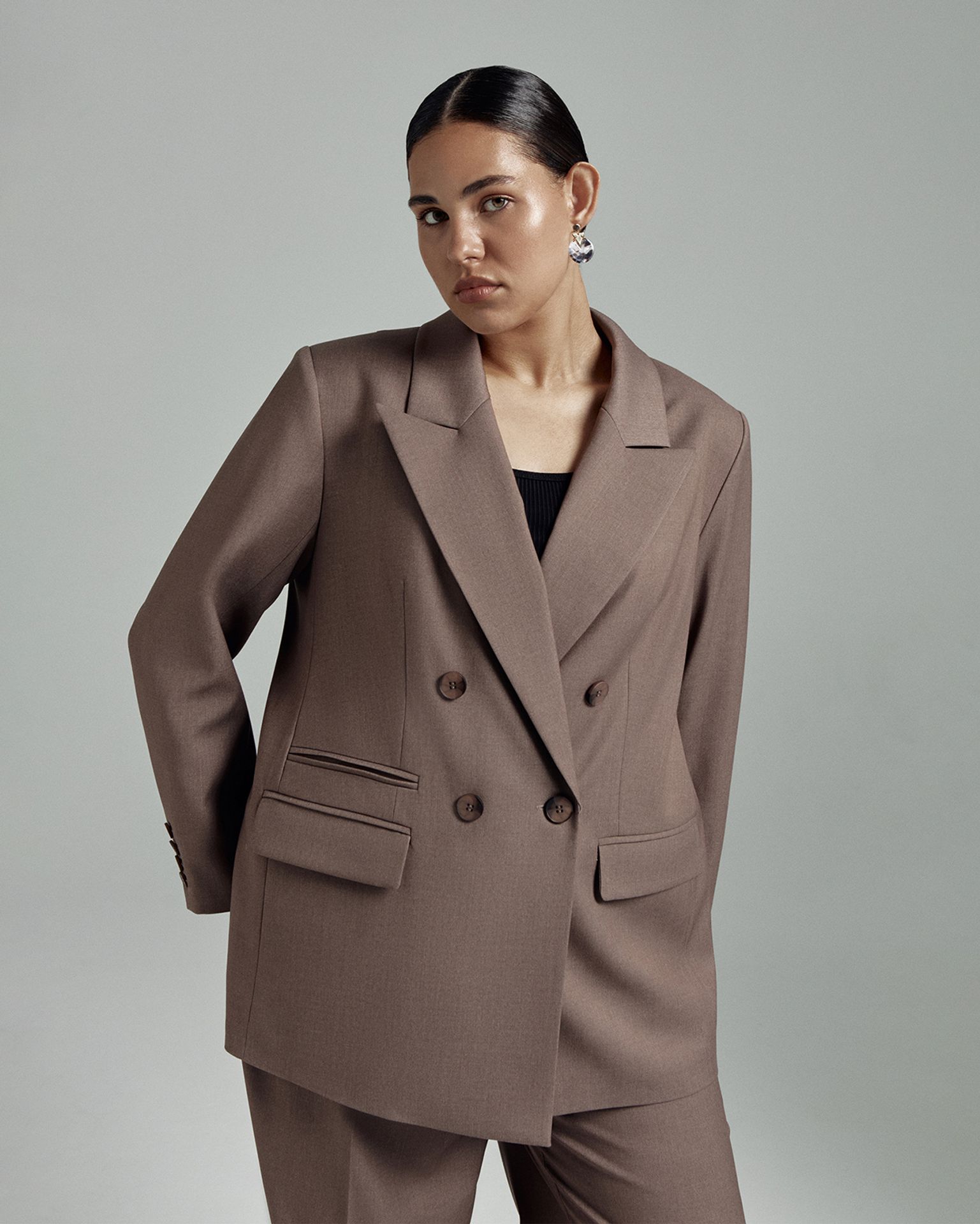 Жакет двубортный