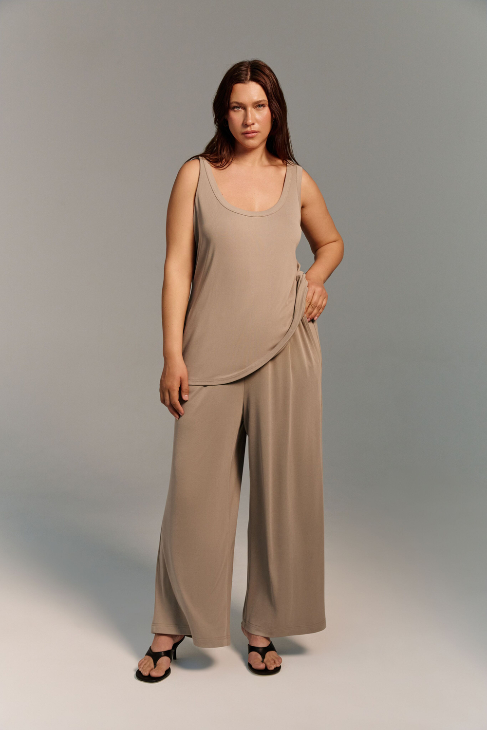 Топ из холодной вискозы ШЕПОТ