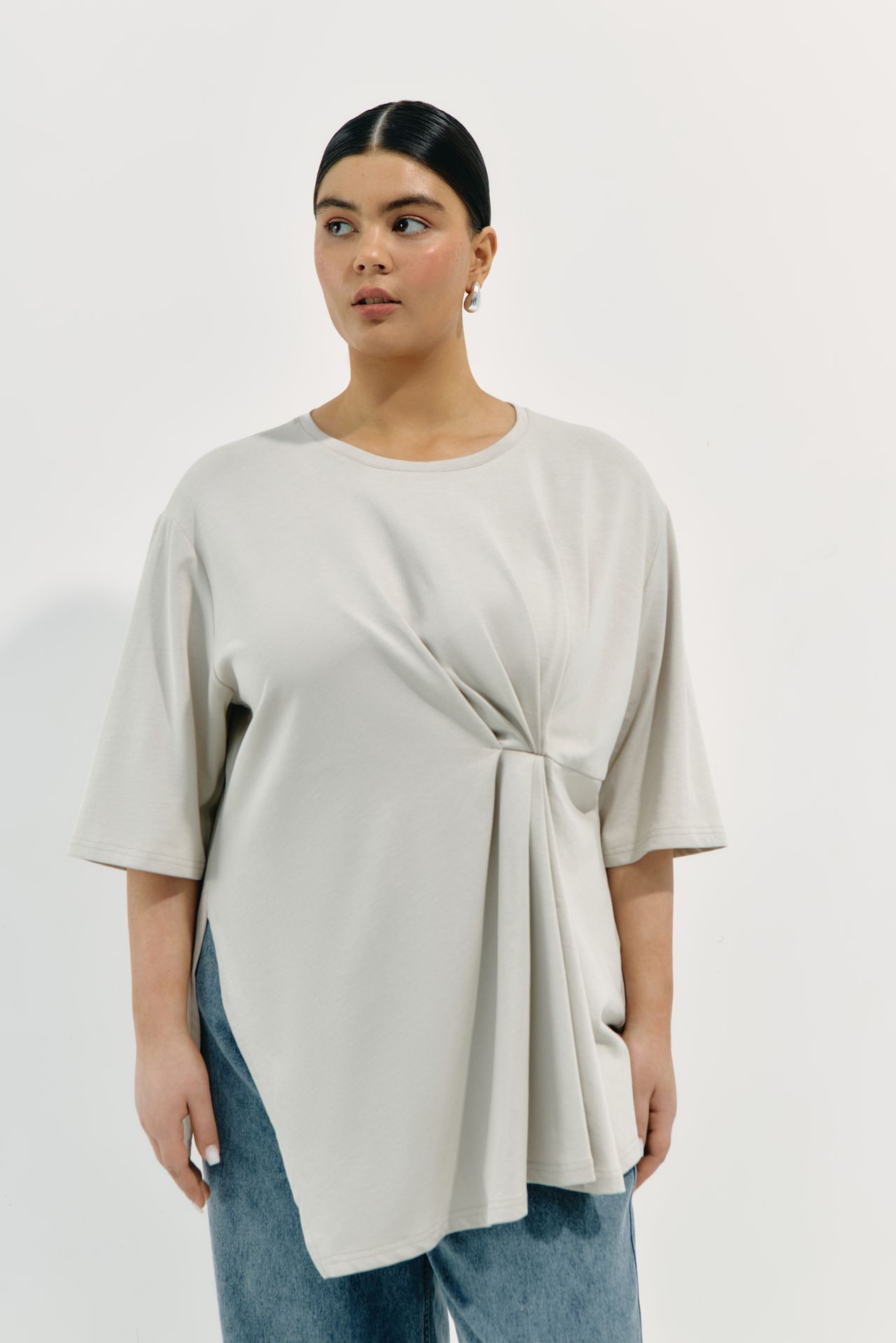 Футболка с драпировкой HAZE