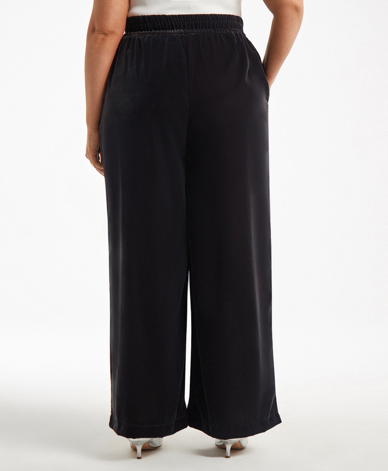 Брюки бархатные