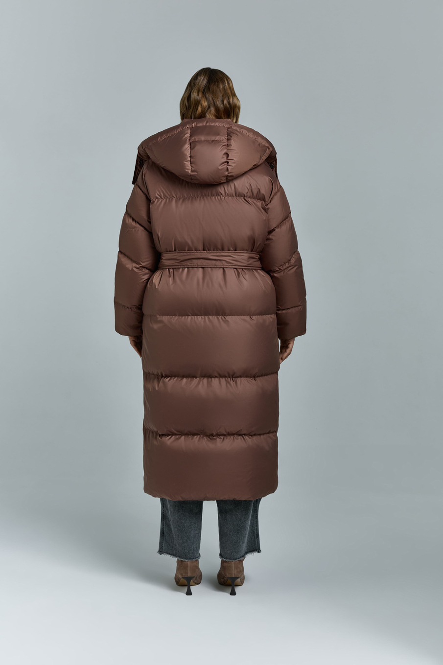 Пуховик длинный с премиальным наполнителем RENE