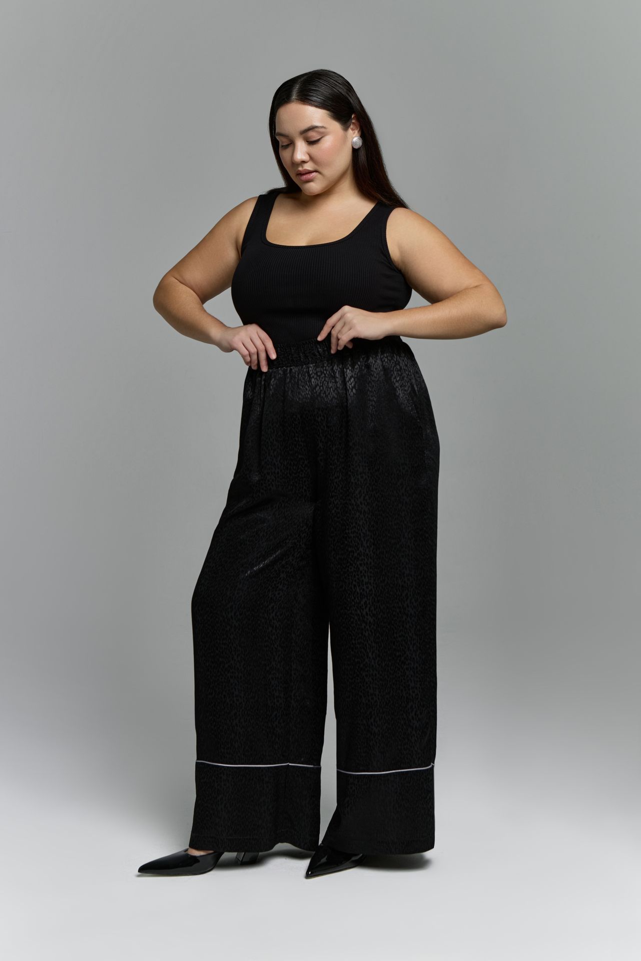 Брюки с кантом SECRET