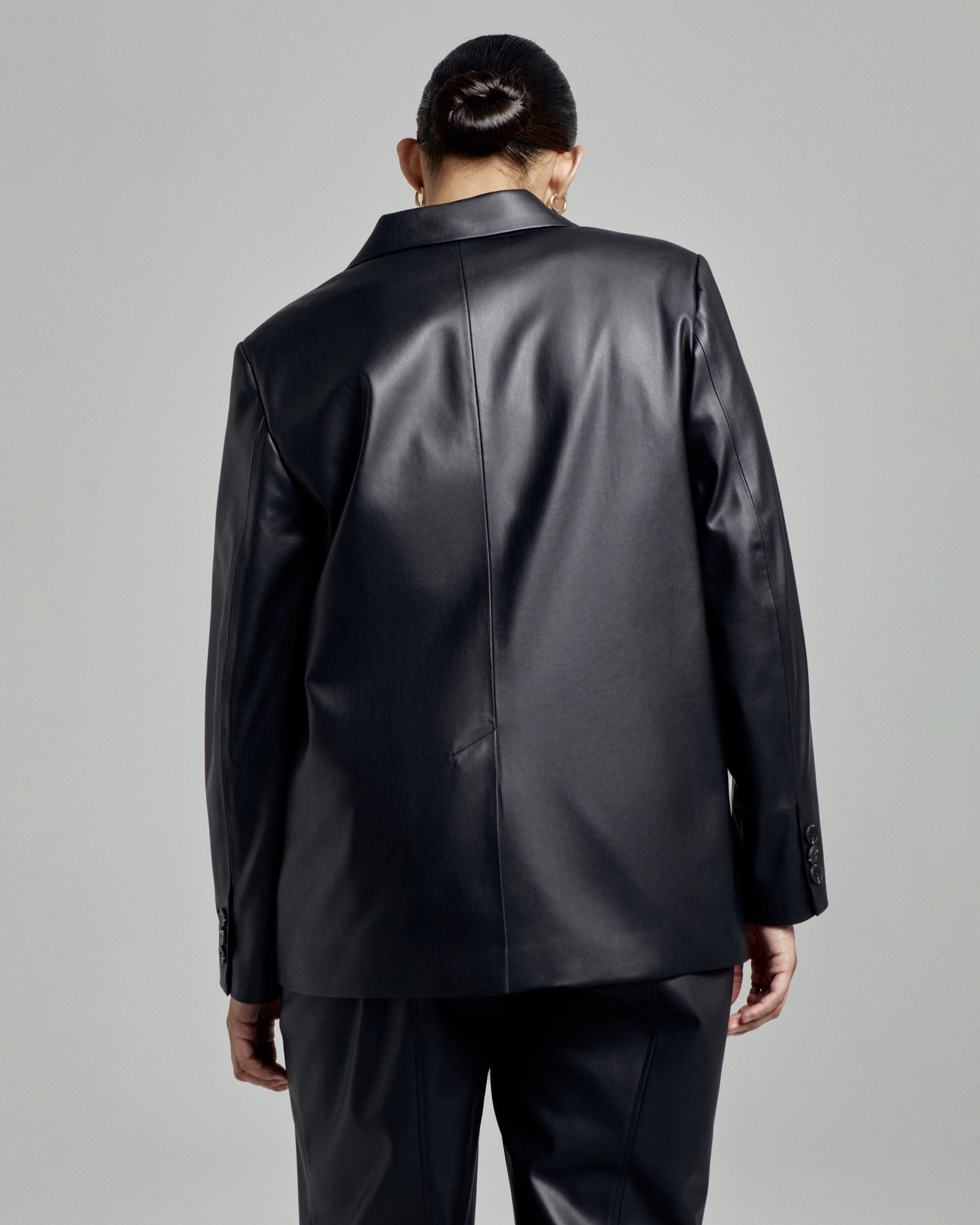 Жакет из экокожи