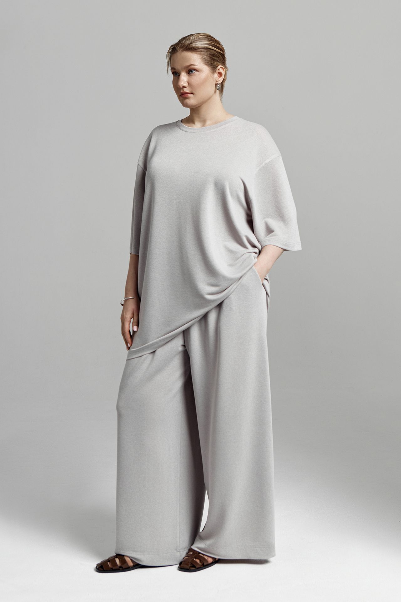 Футболка оверсайз струящаяся