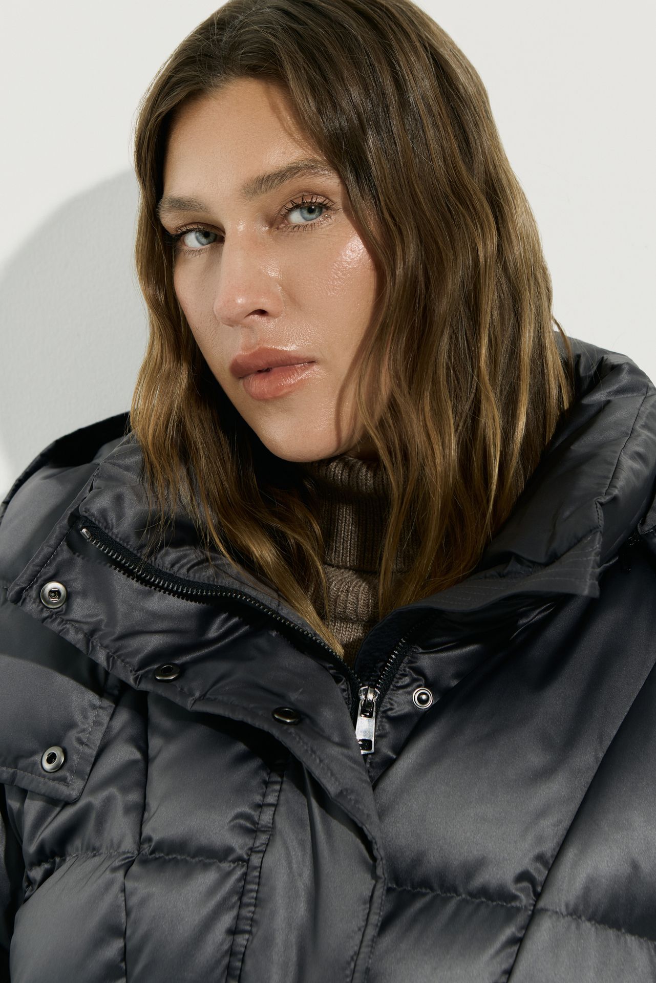 Пуховик длинный с премиальным наполнителем RENE