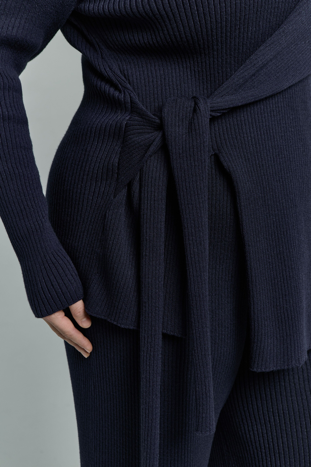 Джемпер асимметричный LORRAINE